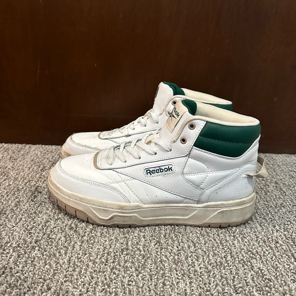Reebok women’s club C geo mid white/dark green